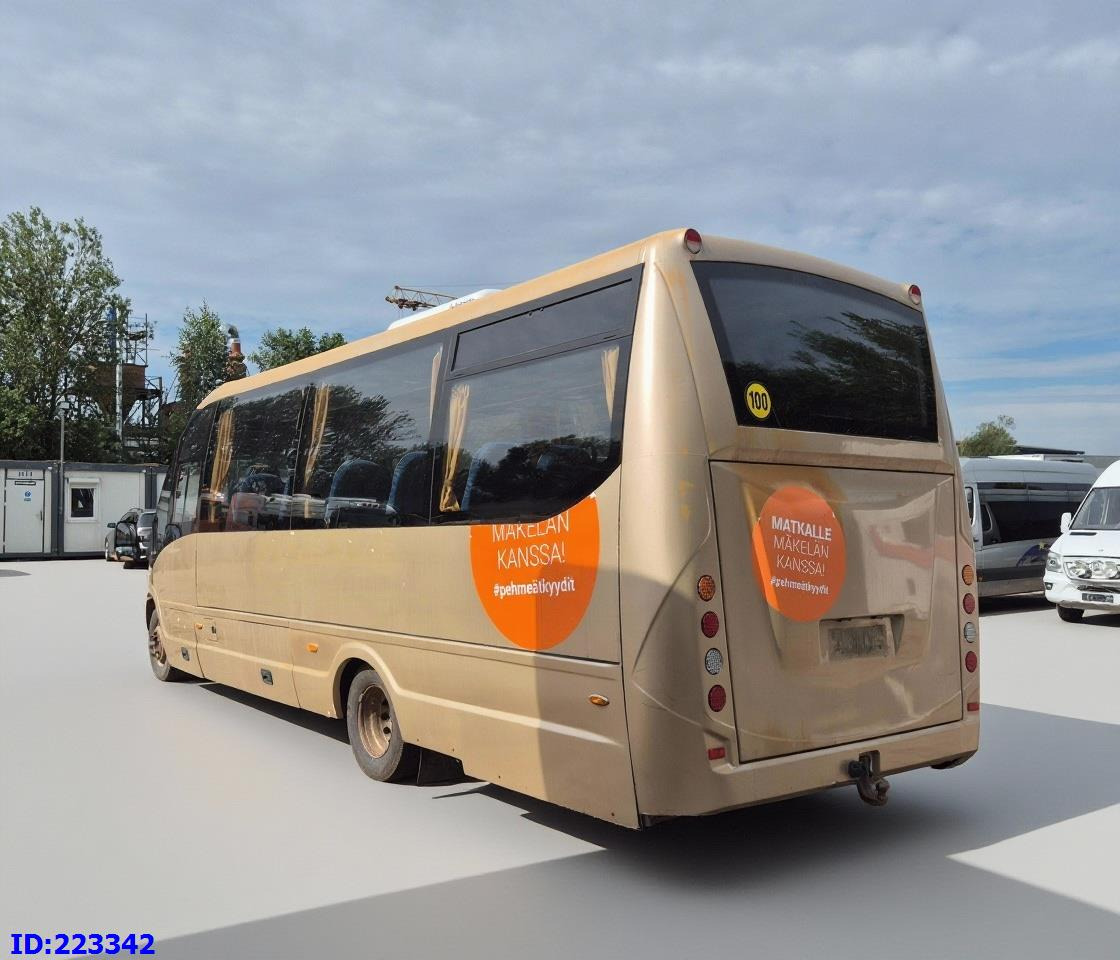 IVECO Rosero Euro5 34-Place (Gearbox defekt) - Starppilsētu autobuss: foto 5 IVECO Rosero Euro5 34-Place (Gearbox defekt) - Starppilsētu autobuss: foto 5