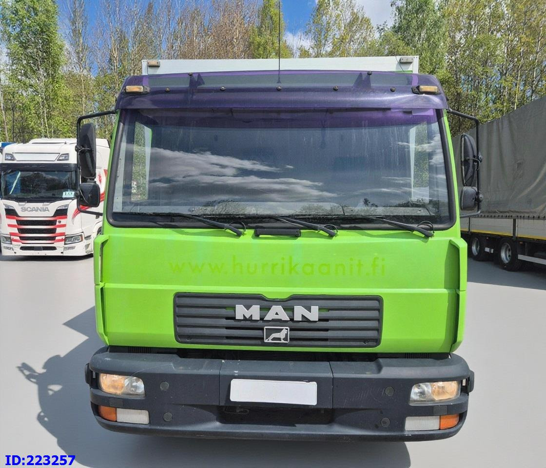 MAN LE 8.150 Manual 139tkm ONLY - Kravas automašīna ar slēgto virsbūvi: foto 2 MAN LE 8.150 Manual 139tkm ONLY - Kravas automašīna ar slēgto virsbūvi: foto 2