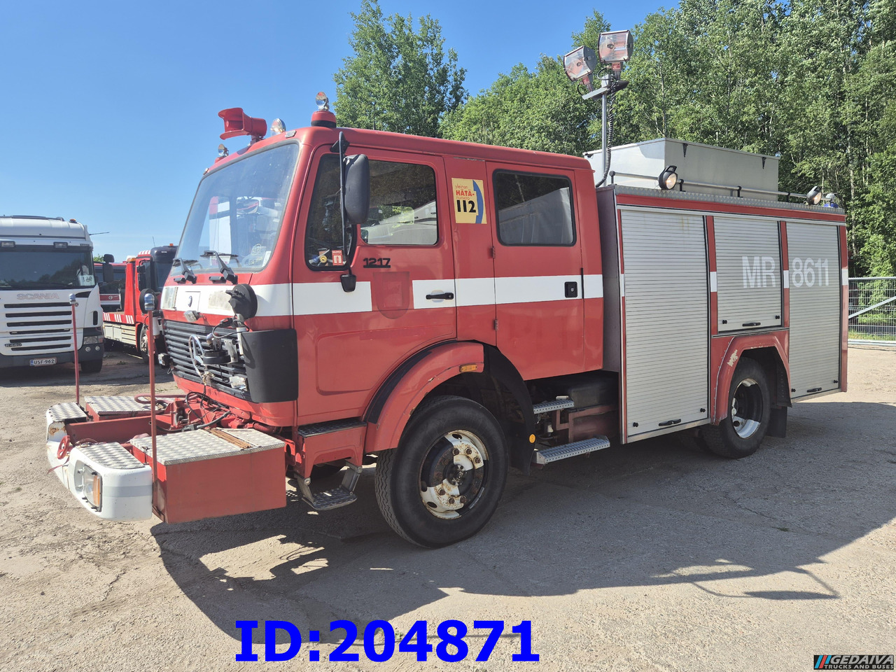 MERCEDES-BENZ 1217 4x4 - Ugunsdzēsēju mašīna: foto 1 MERCEDES-BENZ 1217 4x4 - Ugunsdzēsēju mašīna: foto 1