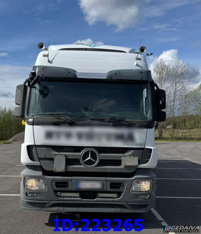 MERCEDES-BENZ Actros 2541 6x2 Retarder Euro5 - Izometriskais kravas automašīna: foto 2 MERCEDES-BENZ Actros 2541 6x2 Retarder Euro5 - Izometriskais kravas automašīna: foto 2