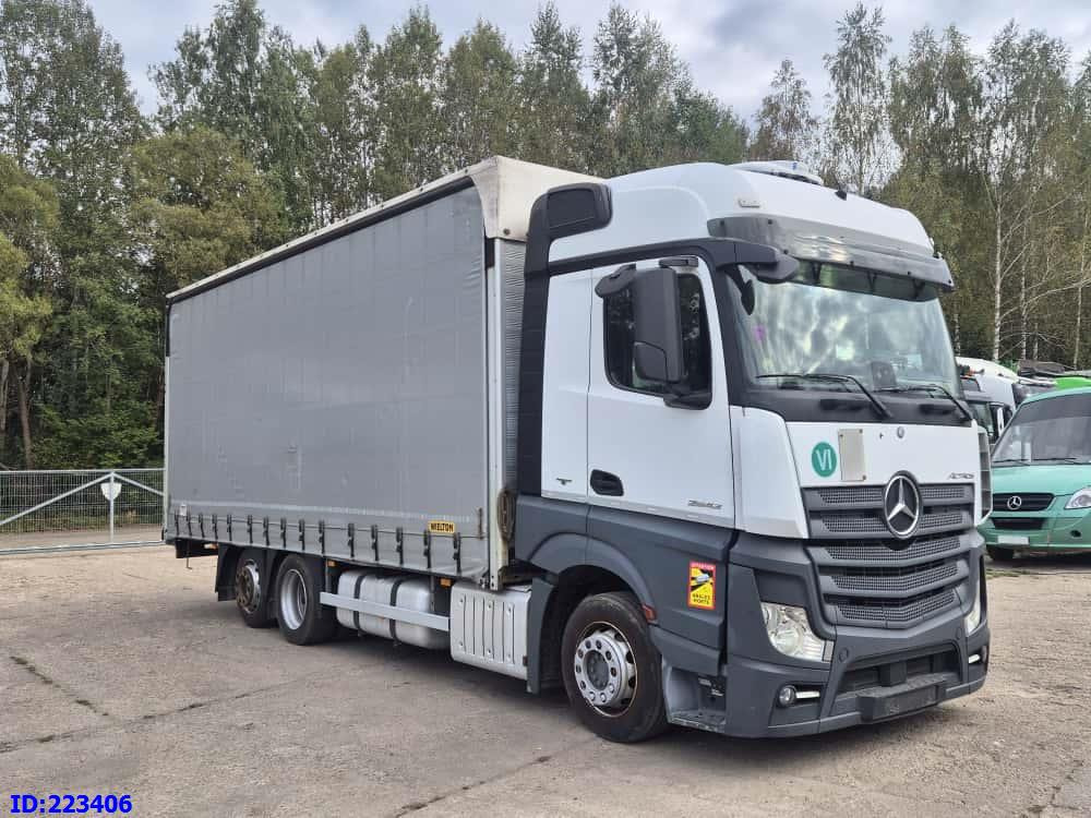 MERCEDES-BENZ Actros 2542 6x2 Euro6 - Kravas automašīna ar tentu: foto 4 MERCEDES-BENZ Actros 2542 6x2 Euro6 - Kravas automašīna ar tentu: foto 4