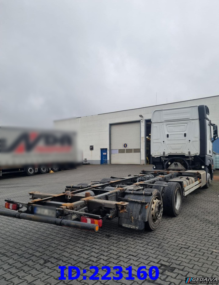 MERCEDES-BENZ Actros 2542 BDF Euro6 - Šasija kravas automašīna: foto 4 MERCEDES-BENZ Actros 2542 BDF Euro6 - Šasija kravas automašīna: foto 4