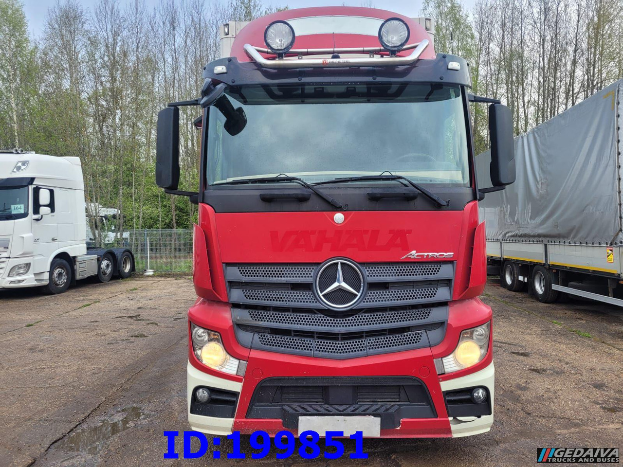 MERCEDES-BENZ Actros 2551 6x2 Euro5 - Kravas automašīna ar slēgto virsbūvi: foto 2 MERCEDES-BENZ Actros 2551 6x2 Euro5 - Kravas automašīna ar slēgto virsbūvi: foto 2