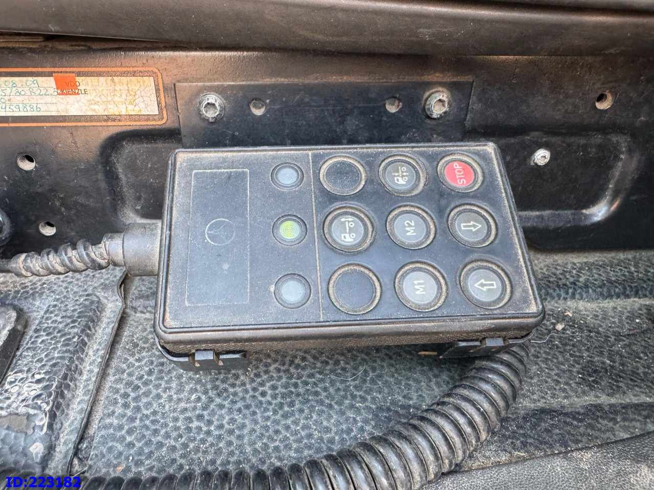 Pacēlājs ar āķi MERCEDES-BENZ Actros 2551 8x2 V8 Retarder: foto 11