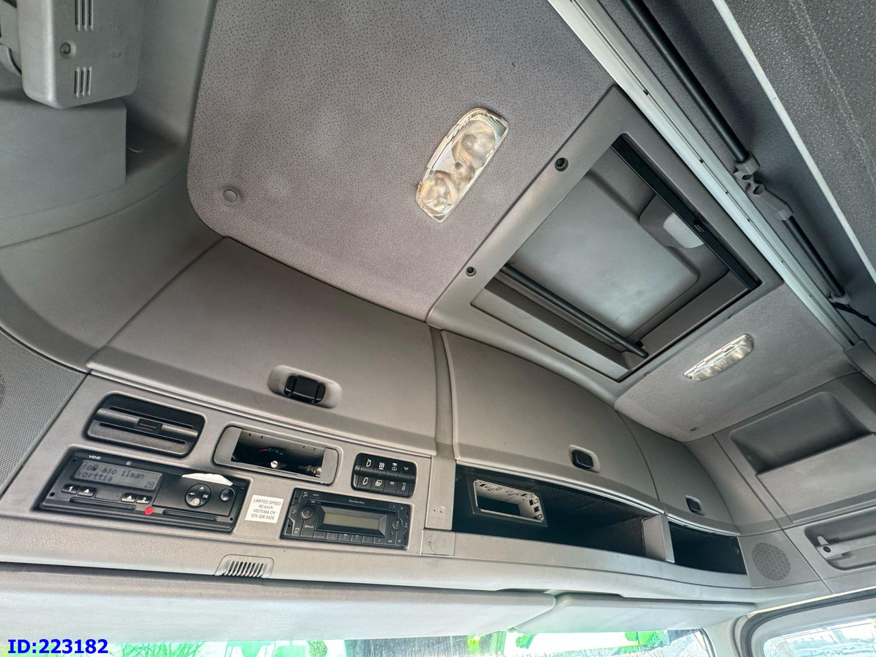 Pacēlājs ar āķi MERCEDES-BENZ Actros 2551 8x2 V8 Retarder: foto 19