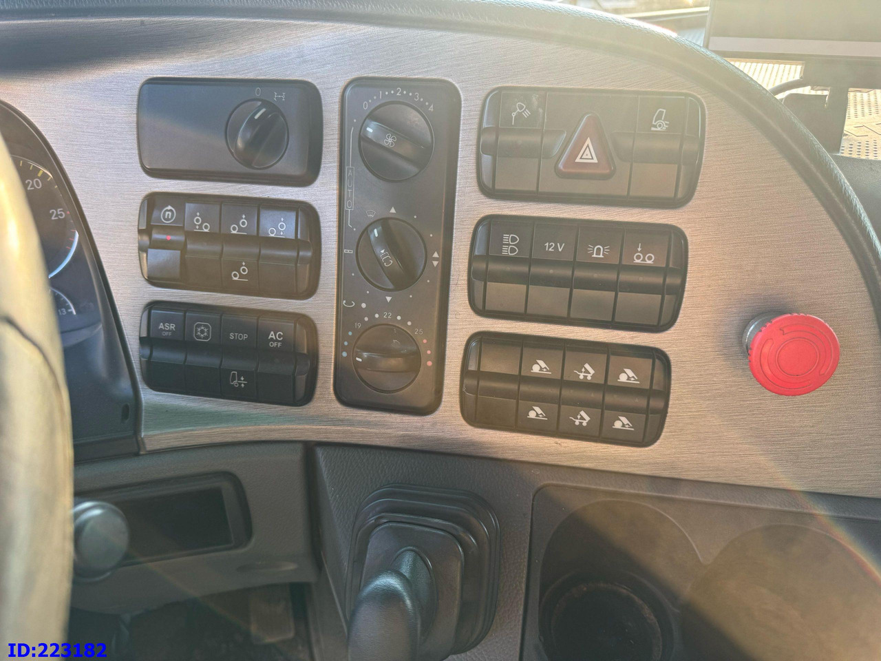 Pacēlājs ar āķi MERCEDES-BENZ Actros 2551 8x2 V8 Retarder: foto 17