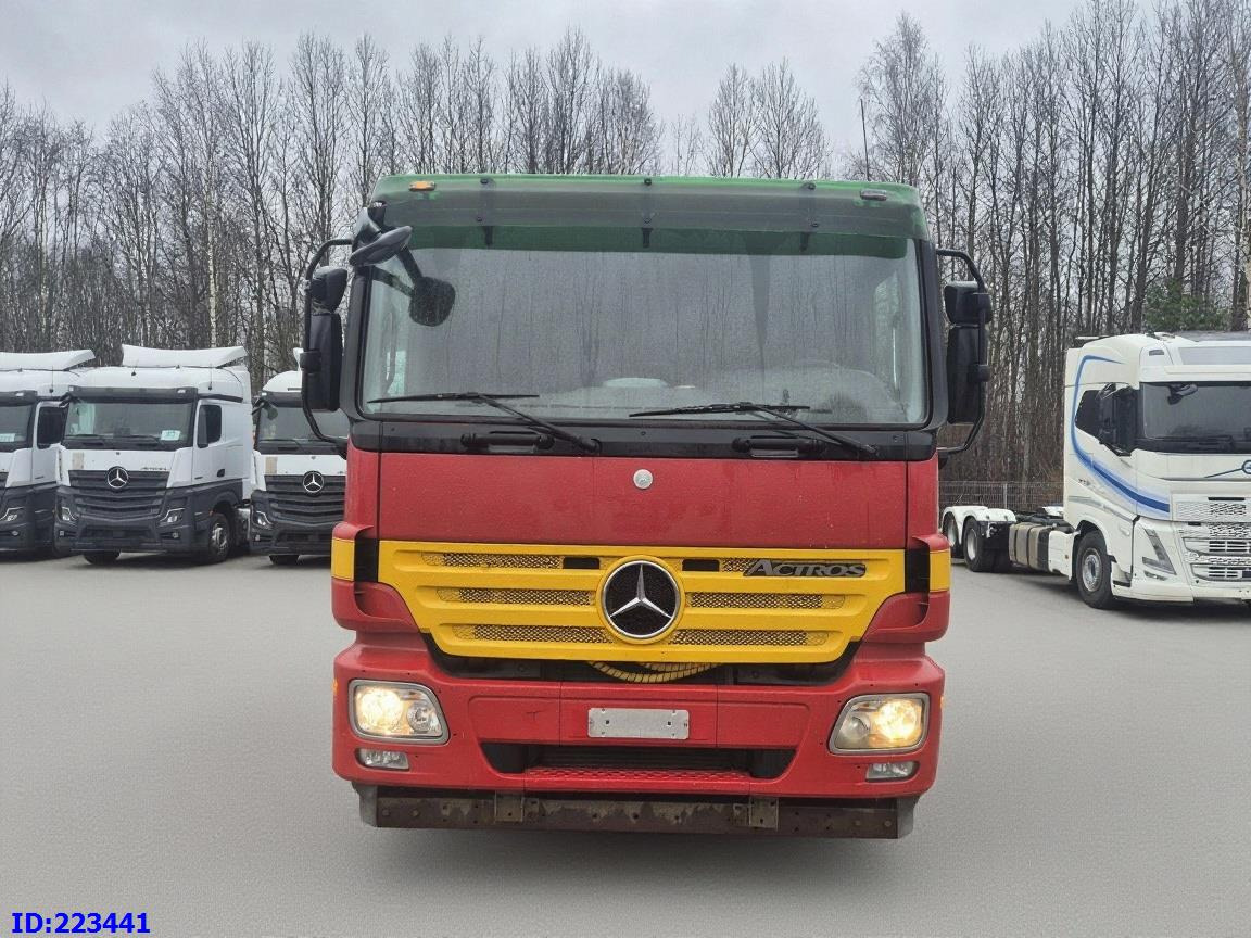 MERCEDES-BENZ Actros 2636 6X4 (3pedals) - Šasija kravas automašīna: foto 2 MERCEDES-BENZ Actros 2636 6X4 (3pedals) - Šasija kravas automašīna: foto 2