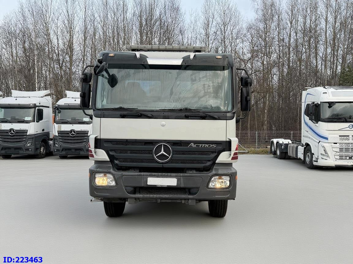 MERCEDES-BENZ Actros 3241 8x4 TOP CONDITION - Kravas automašīna pašizgāzējs: foto 2 MERCEDES-BENZ Actros 3241 8x4 TOP CONDITION - Kravas automašīna pašizgāzējs: foto 2