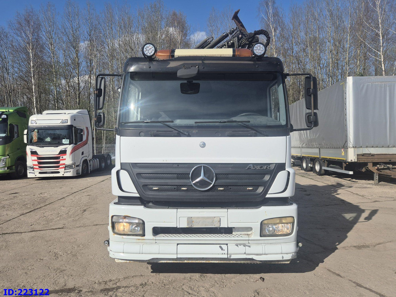 MERCEDES-BENZ Axor 2533 6x2 + Atlas 332.3E Crane - Kravas automašīna pašizgāzējs: foto 2 MERCEDES-BENZ Axor 2533 6x2 + Atlas 332.3E Crane - Kravas automašīna pašizgāzējs: foto 2
