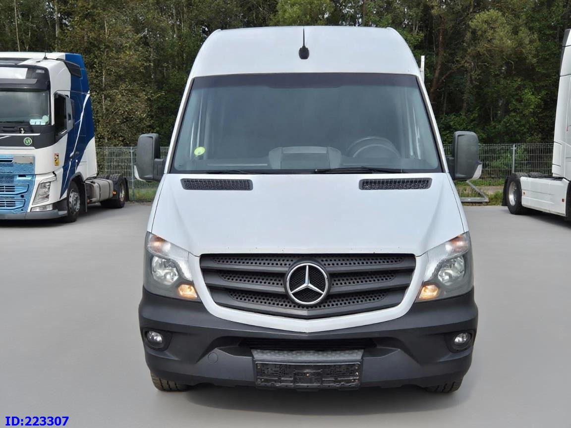 MERCEDES-BENZ Sprinter 316 Euro6 - Kravas-pasažieru furgons: foto 2 MERCEDES-BENZ Sprinter 316 Euro6 - Kravas-pasažieru furgons: foto 2