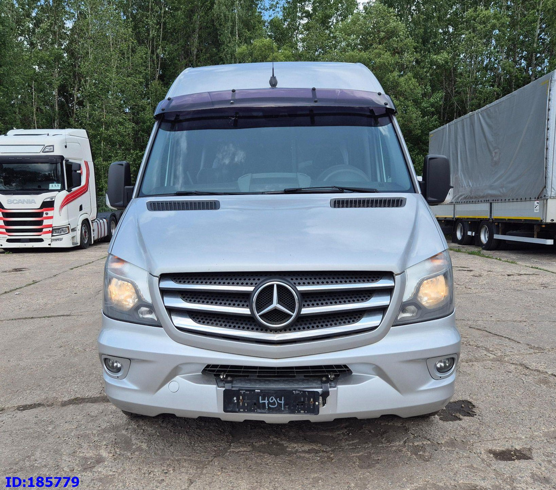MERCEDES-BENZ Sprinter 316 - VIP - Avestark - Starppilsētu autobuss: foto 2 MERCEDES-BENZ Sprinter 316 - VIP - Avestark - Starppilsētu autobuss: foto 2