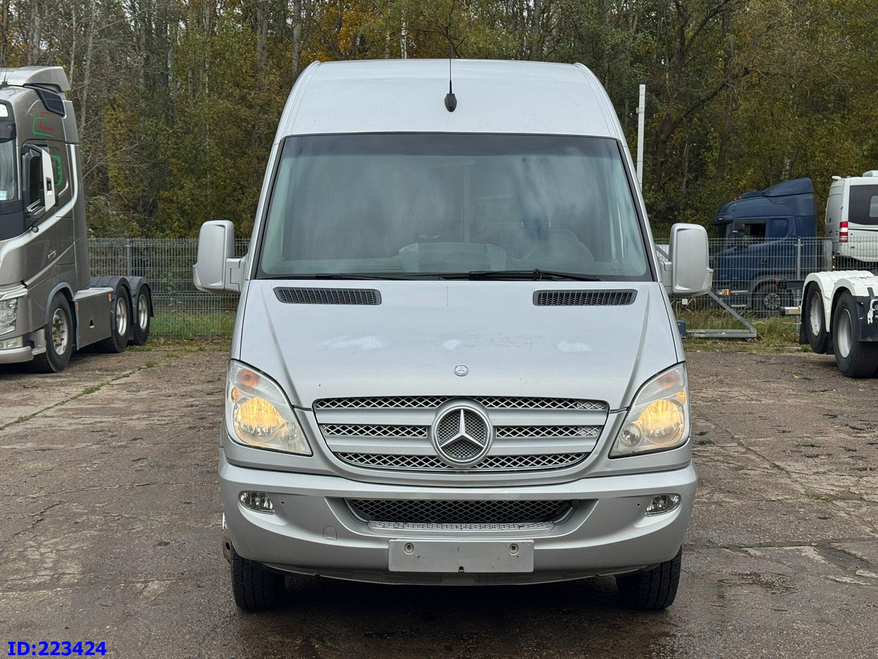 MERCEDES-BENZ Sprinter 516 Euro 5 Avestark - Starppilsētu autobuss: foto 2 MERCEDES-BENZ Sprinter 516 Euro 5 Avestark - Starppilsētu autobuss: foto 2