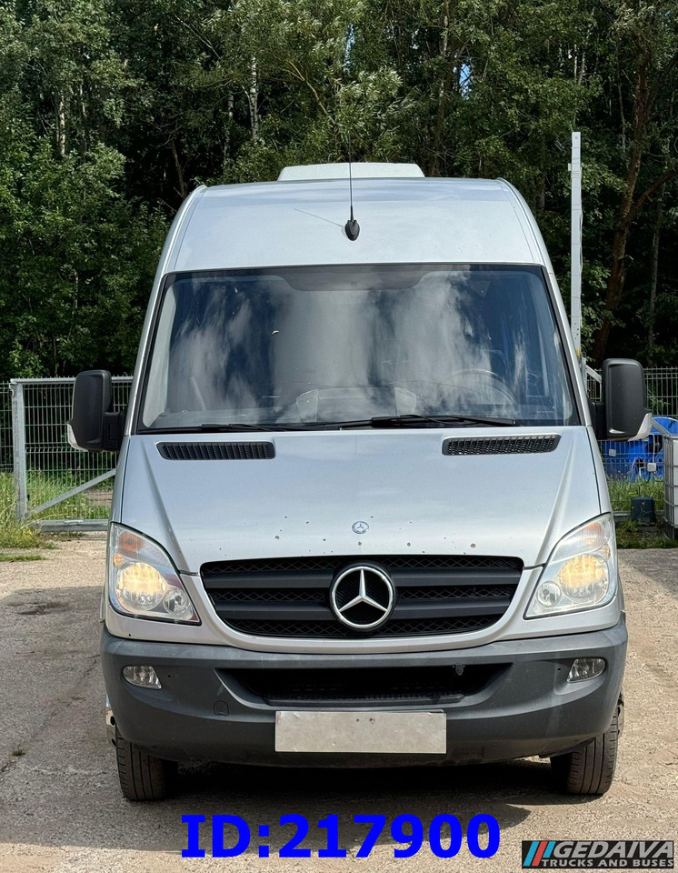 MERCEDES-BENZ Sprinter 516 - VIP - 17 places - Starppilsētu autobuss: foto 2 MERCEDES-BENZ Sprinter 516 - VIP - 17 places - Starppilsētu autobuss: foto 2