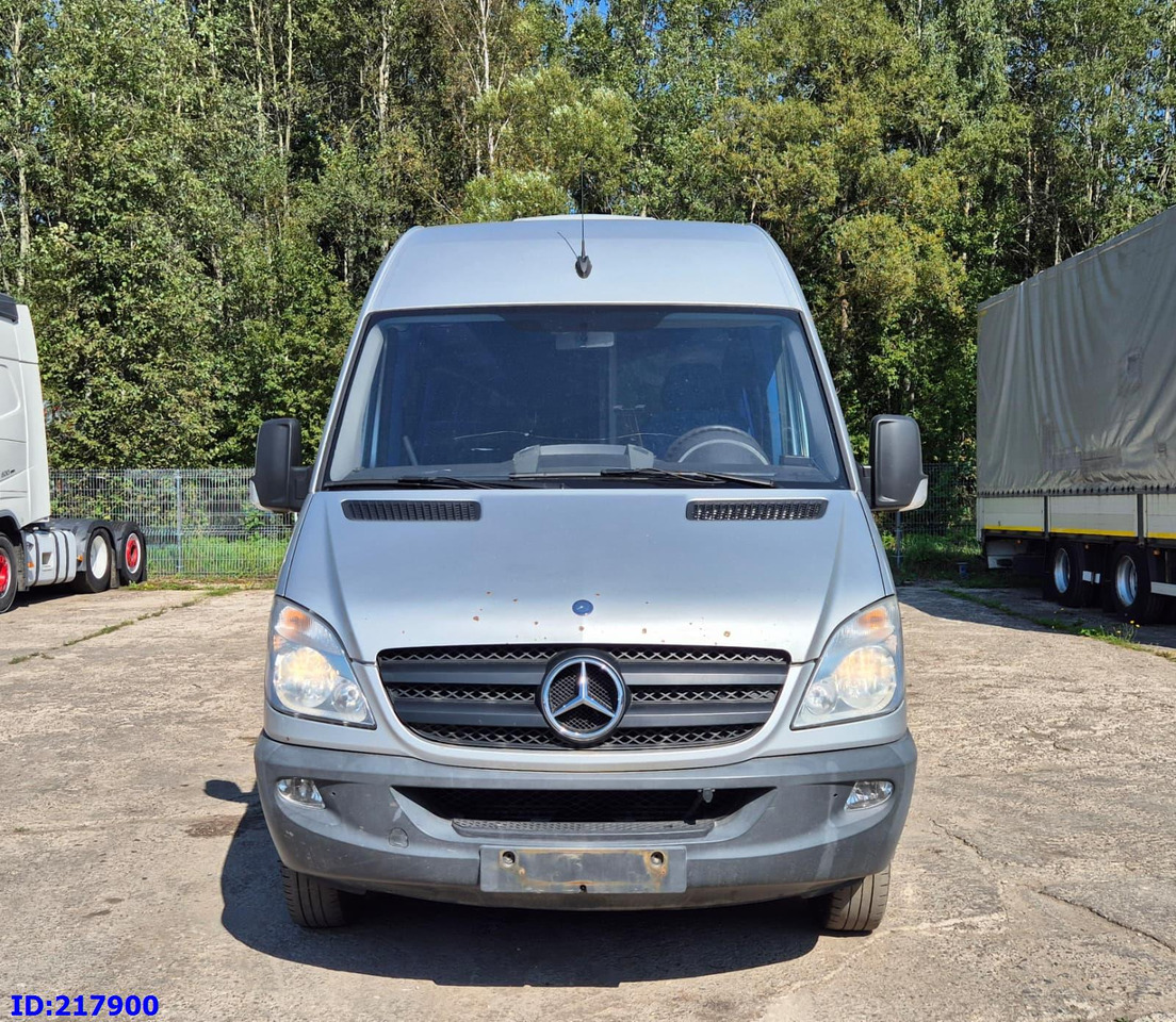 MERCEDES-BENZ Sprinter 516 - VIP - 17 places - Starppilsētu autobuss: foto 2 MERCEDES-BENZ Sprinter 516 - VIP - 17 places - Starppilsētu autobuss: foto 2