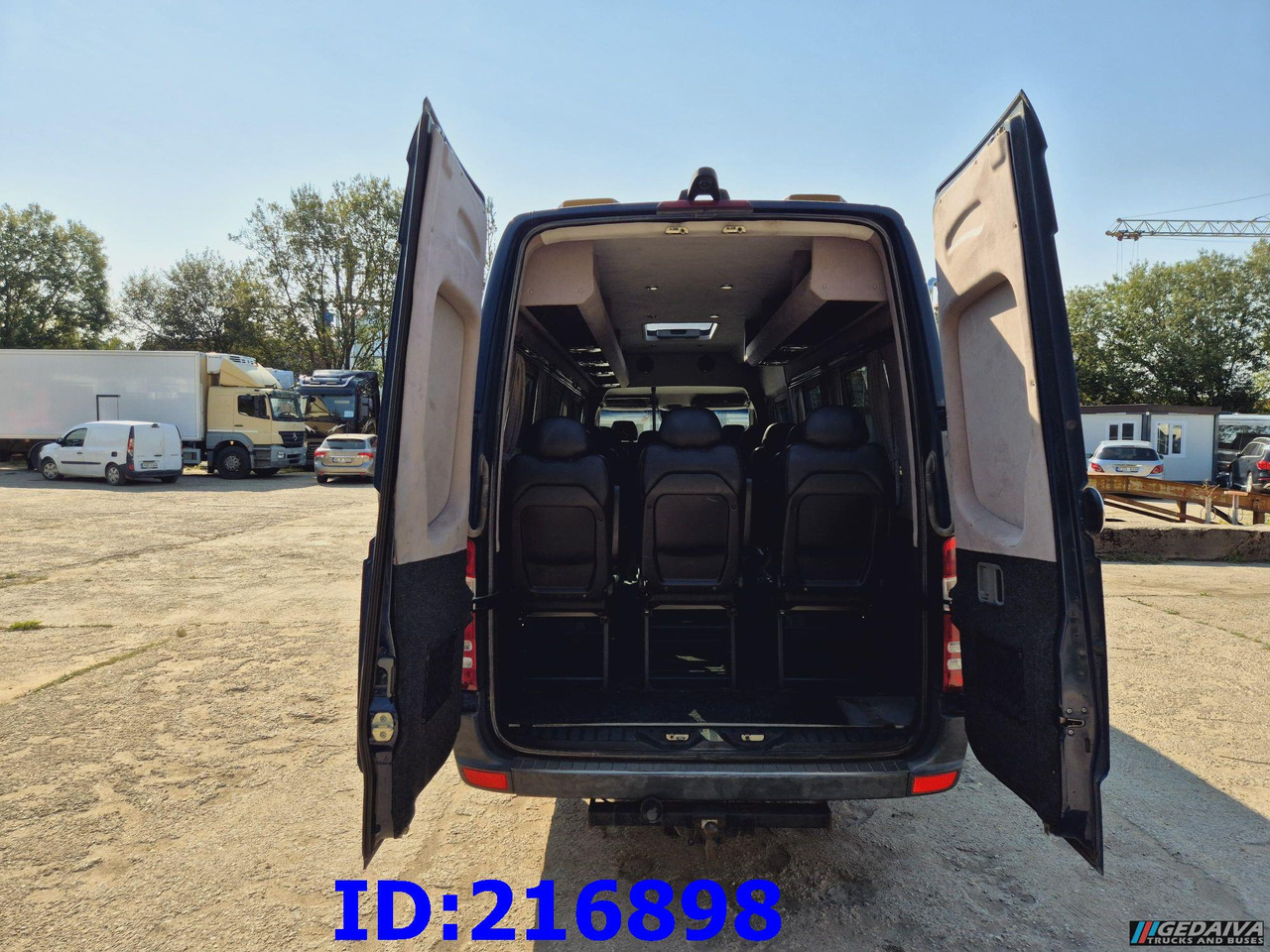 MERCEDES-BENZ Sprinter 516 - VIP - Tamlans 16-seater - Starppilsētu autobuss: foto 5 MERCEDES-BENZ Sprinter 516 - VIP - Tamlans 16-seater - Starppilsētu autobuss: foto 5