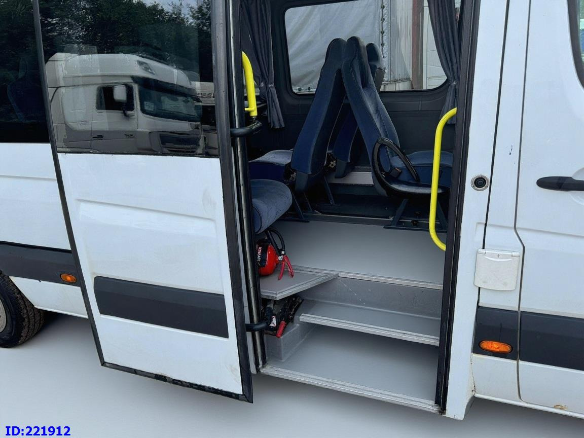 MERCEDES-BENZ Sprinter 518 VIP 17-Place - Mikroautobuss, Pasažieru furgons: foto 5 MERCEDES-BENZ Sprinter 518 VIP 17-Place - Mikroautobuss, Pasažieru furgons: foto 5