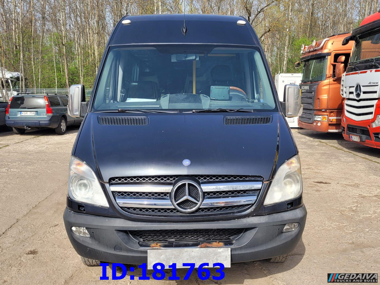 MERCEDES-BENZ Sprinter 518 - VIP - 17 Seater - Starppilsētu autobuss: foto 2 MERCEDES-BENZ Sprinter 518 - VIP - 17 Seater - Starppilsētu autobuss: foto 2