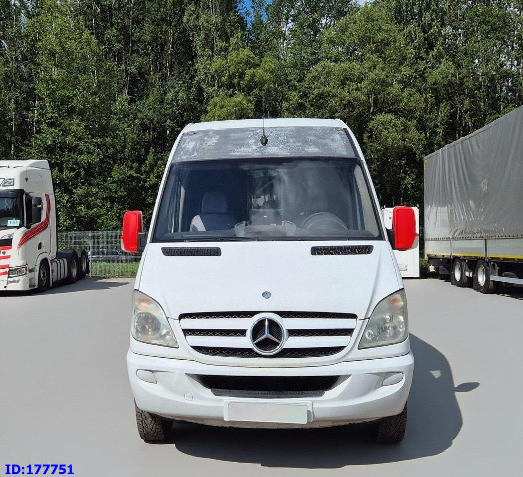 MERCEDES-BENZ Sprinter 518 - VIP - 17-seater - Mikroautobuss, Pasažieru furgons: foto 2 MERCEDES-BENZ Sprinter 518 - VIP - 17-seater - Mikroautobuss, Pasažieru furgons: foto 2