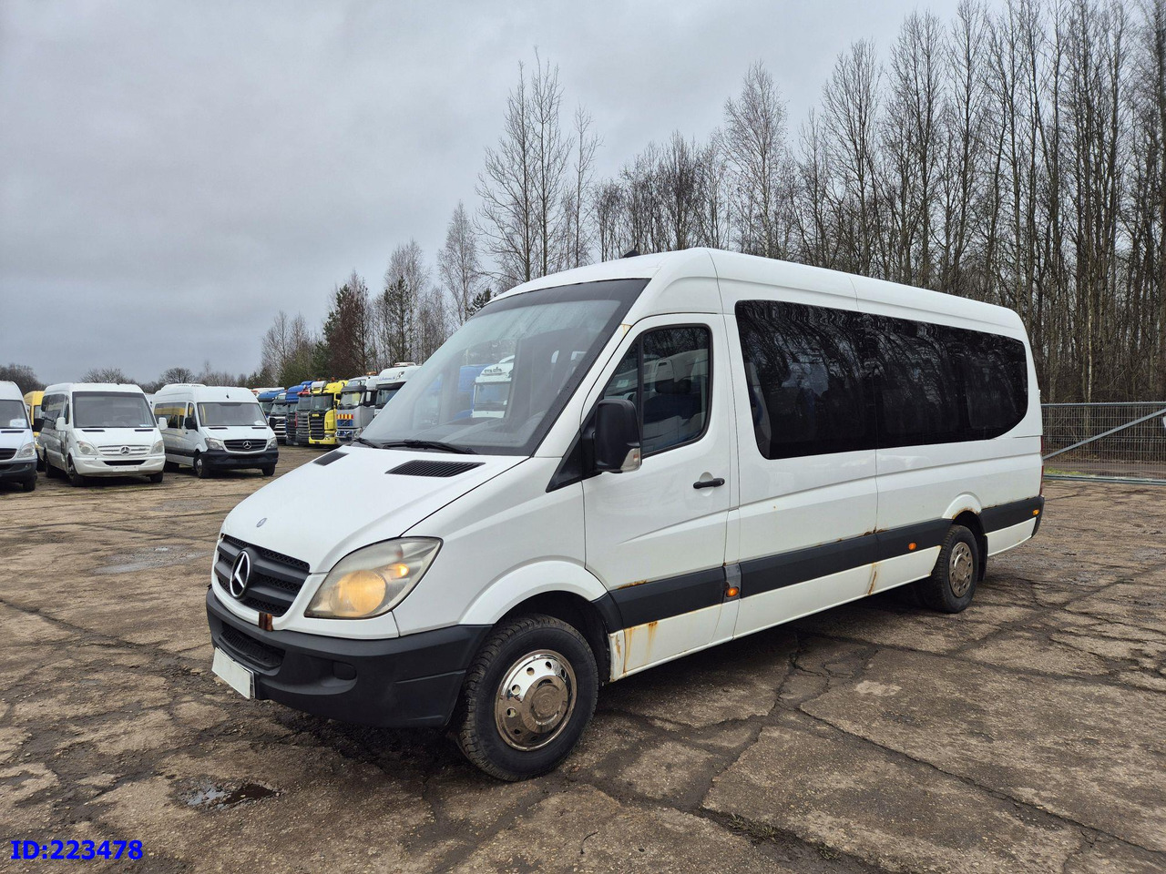 MERCEDES-BENZ Sprinter 518 - VIP - 20-seater - Starppilsētu autobuss: foto 4 MERCEDES-BENZ Sprinter 518 - VIP - 20-seater - Starppilsētu autobuss: foto 4