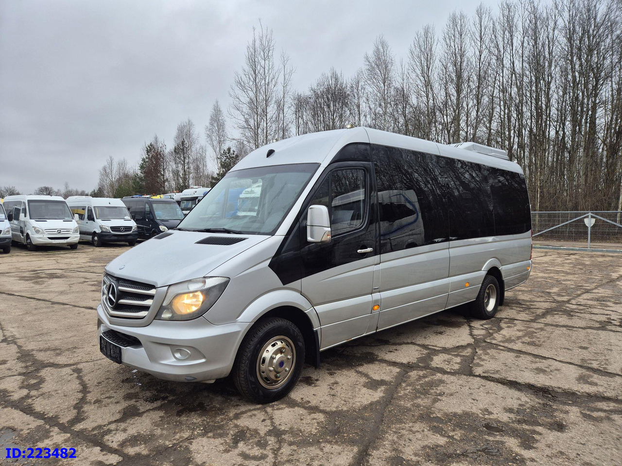 MERCEDES-BENZ Sprinter 519 - 21 place - Euro6 - Starppilsētu autobuss: foto 1 MERCEDES-BENZ Sprinter 519 - 21 place - Euro6 - Starppilsētu autobuss: foto 1