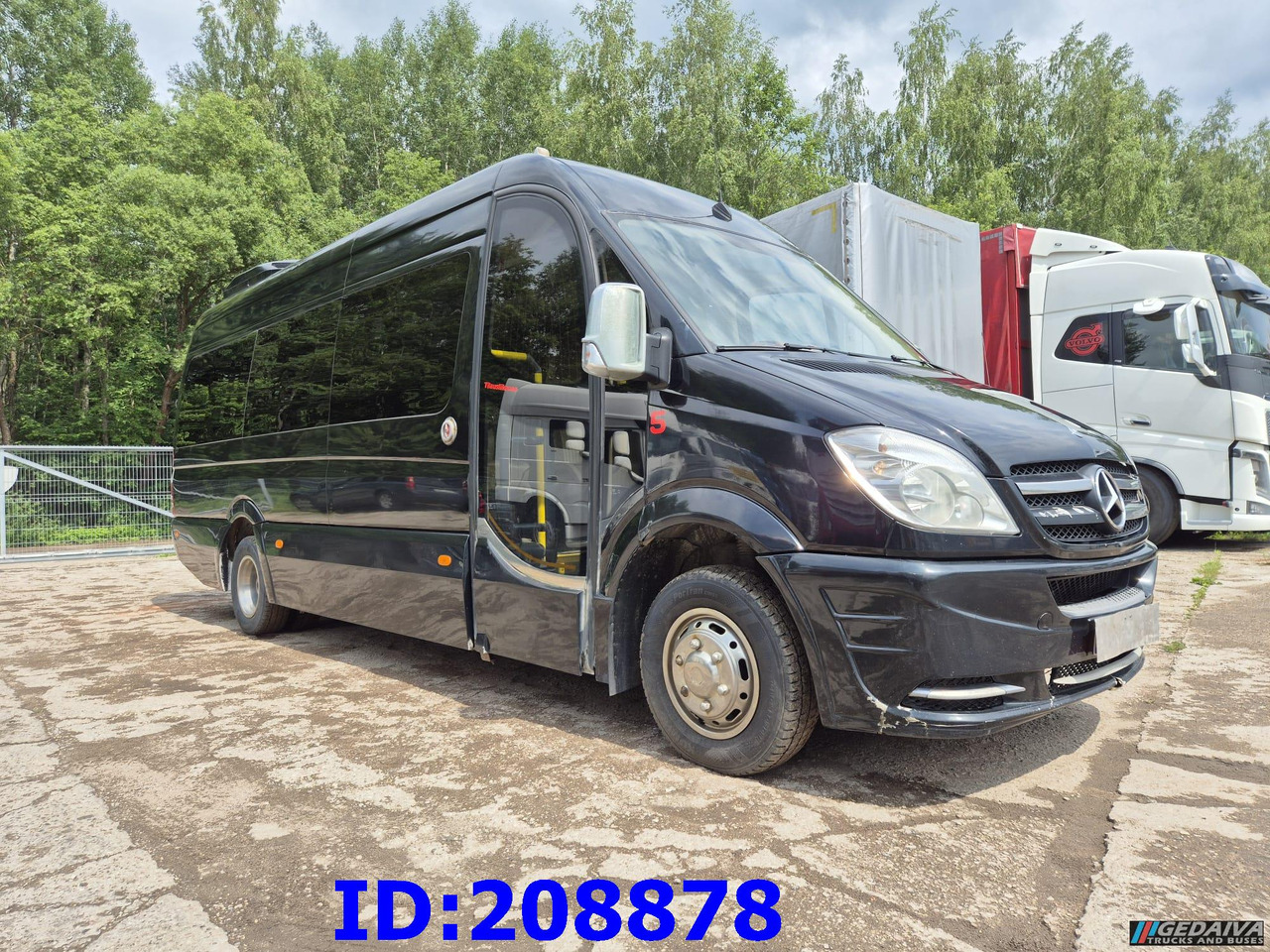 MERCEDES-BENZ Sprinter 519 -VIP- 17 places - Starppilsētu autobuss: foto 3 MERCEDES-BENZ Sprinter 519 -VIP- 17 places - Starppilsētu autobuss: foto 3
