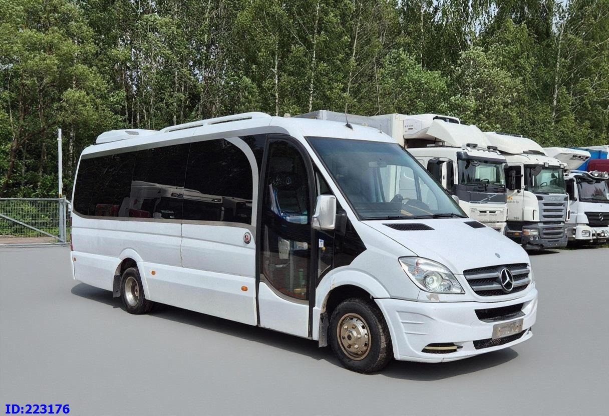 MERCEDES-BENZ Sprinter 519 VIP Luxury - Mikroautobuss, Pasažieru furgons: foto 1 MERCEDES-BENZ Sprinter 519 VIP Luxury - Mikroautobuss, Pasažieru furgons: foto 1