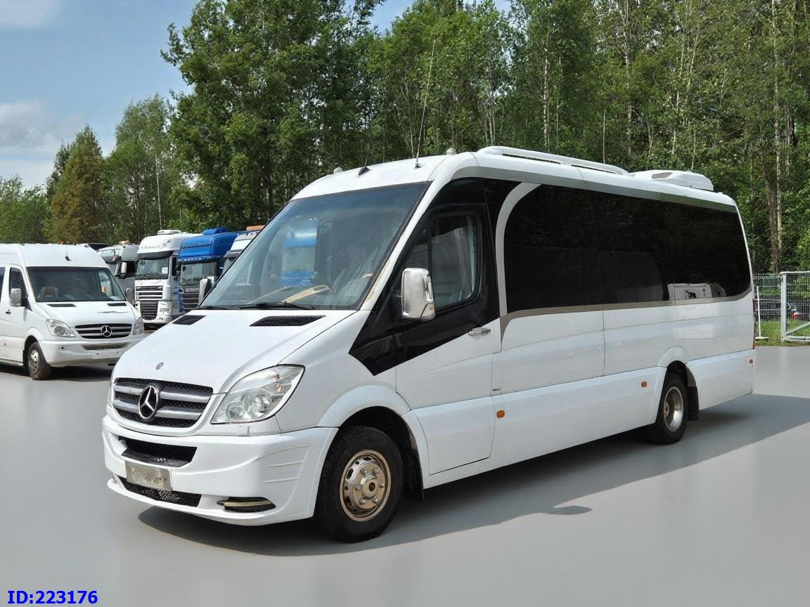 MERCEDES-BENZ Sprinter 519 VIP Luxury - Mikroautobuss, Pasažieru furgons: foto 4 MERCEDES-BENZ Sprinter 519 VIP Luxury - Mikroautobuss, Pasažieru furgons: foto 4