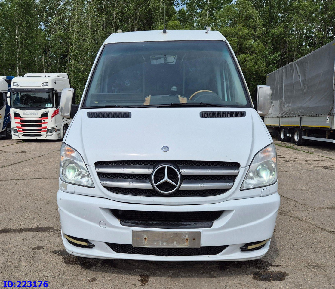 MERCEDES-BENZ Sprinter 519 VIP Luxury - Mikroautobuss, Pasažieru furgons: foto 2 MERCEDES-BENZ Sprinter 519 VIP Luxury - Mikroautobuss, Pasažieru furgons: foto 2