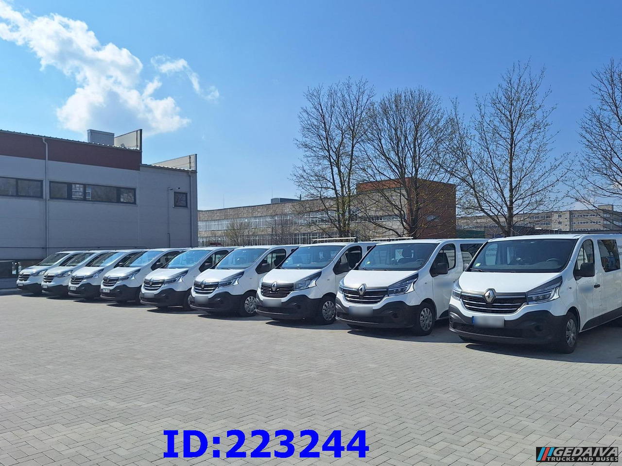 RENAULT Trafic (6pcs. available) - Kravas-pasažieru furgons: foto 4 RENAULT Trafic (6pcs. available) - Kravas-pasažieru furgons: foto 4