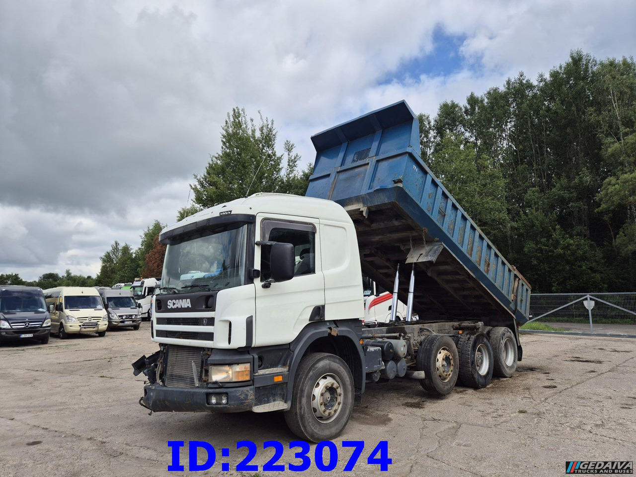SCANIA 124 8x2 - Manual - Full steel - Kravas automašīna pašizgāzējs: foto 1 SCANIA 124 8x2 - Manual - Full steel - Kravas automašīna pašizgāzējs: foto 1