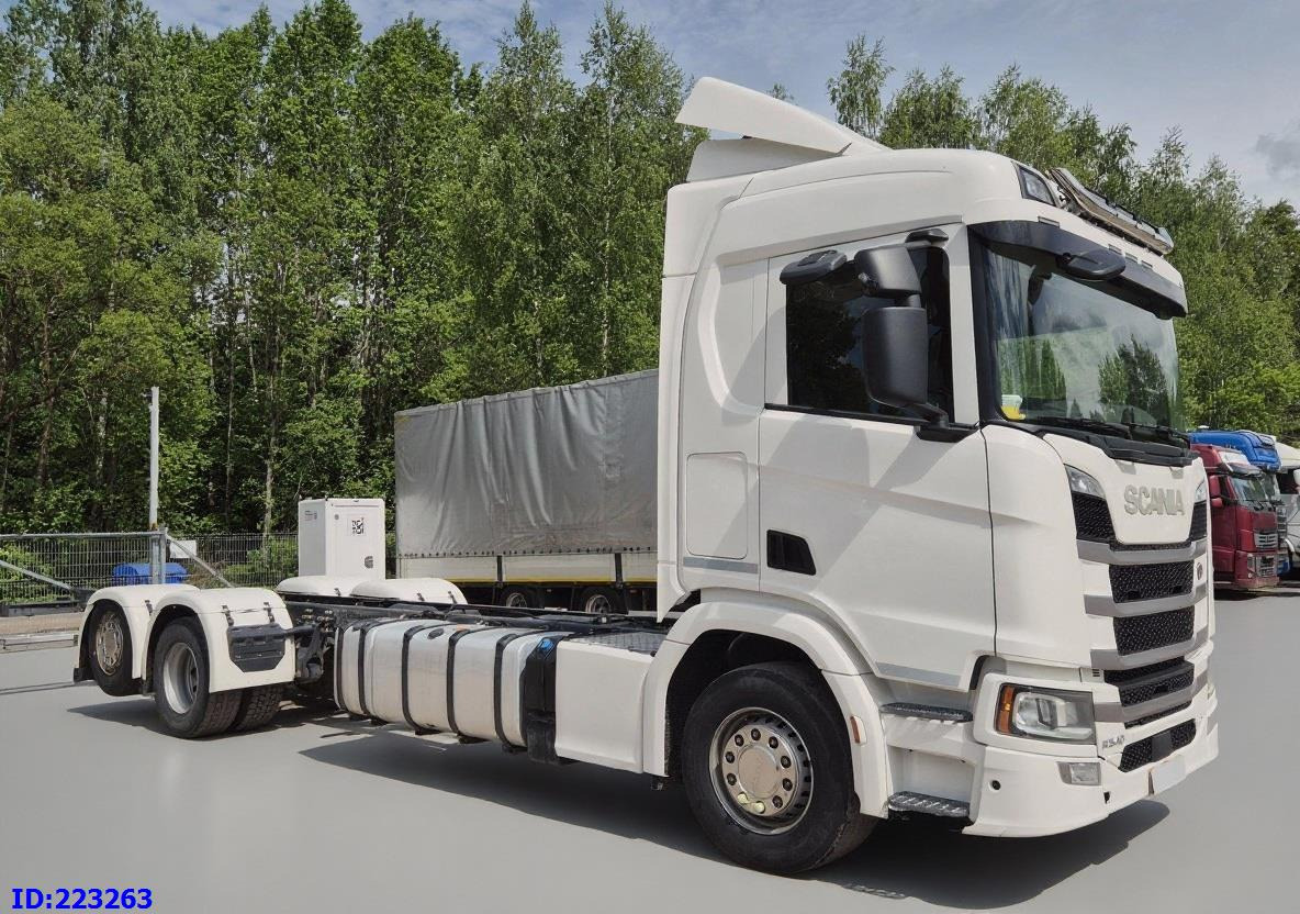 SCANIA R540 6x2 Retarder - Šasija kravas automašīna: foto 4 SCANIA R540 6x2 Retarder - Šasija kravas automašīna: foto 4