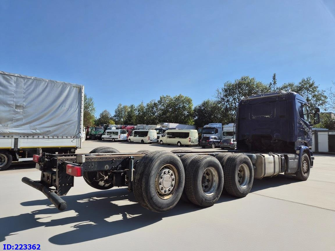 SCANIA R580 8x4 Euro6 Retarder - Šasija kravas automašīna: foto 5 SCANIA R580 8x4 Euro6 Retarder - Šasija kravas automašīna: foto 5