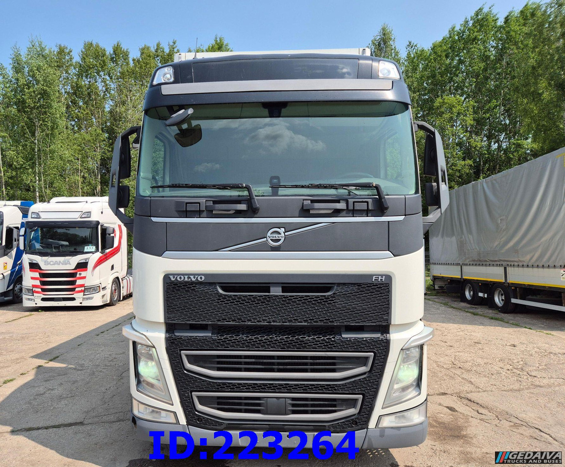 VOLVO FH13 460HP 6x2 Steering axle Euro6 - Kravas automašīna refrižerators: foto 4 VOLVO FH13 460HP 6x2 Steering axle Euro6 - Kravas automašīna refrižerators: foto 4