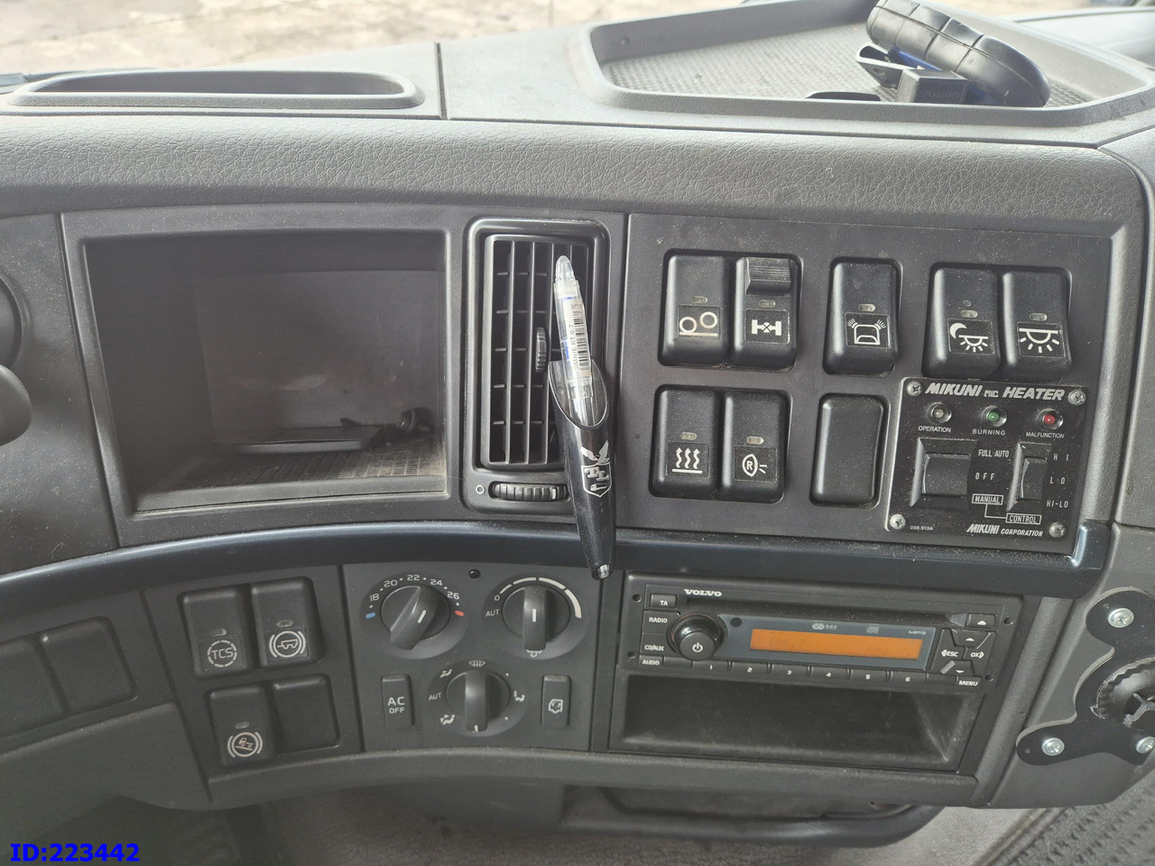 Kravas automašīna ar slēgto virsbūvi VOLVO FH13 480HP 6X2: foto 18