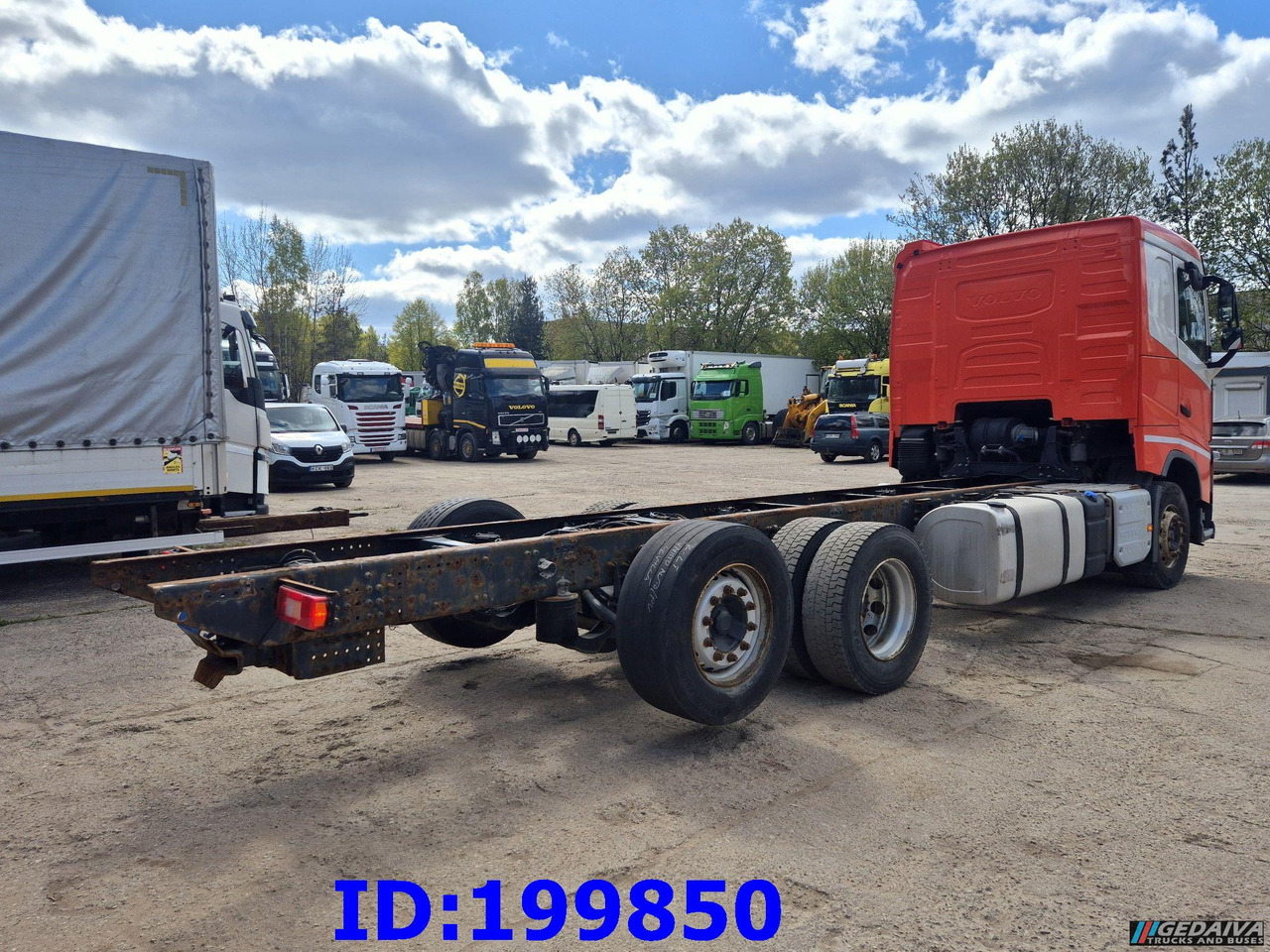 VOLVO FH13 540HP 6x2 Euro6 - Šasija kravas automašīna: foto 5 VOLVO FH13 540HP 6x2 Euro6 - Šasija kravas automašīna: foto 5