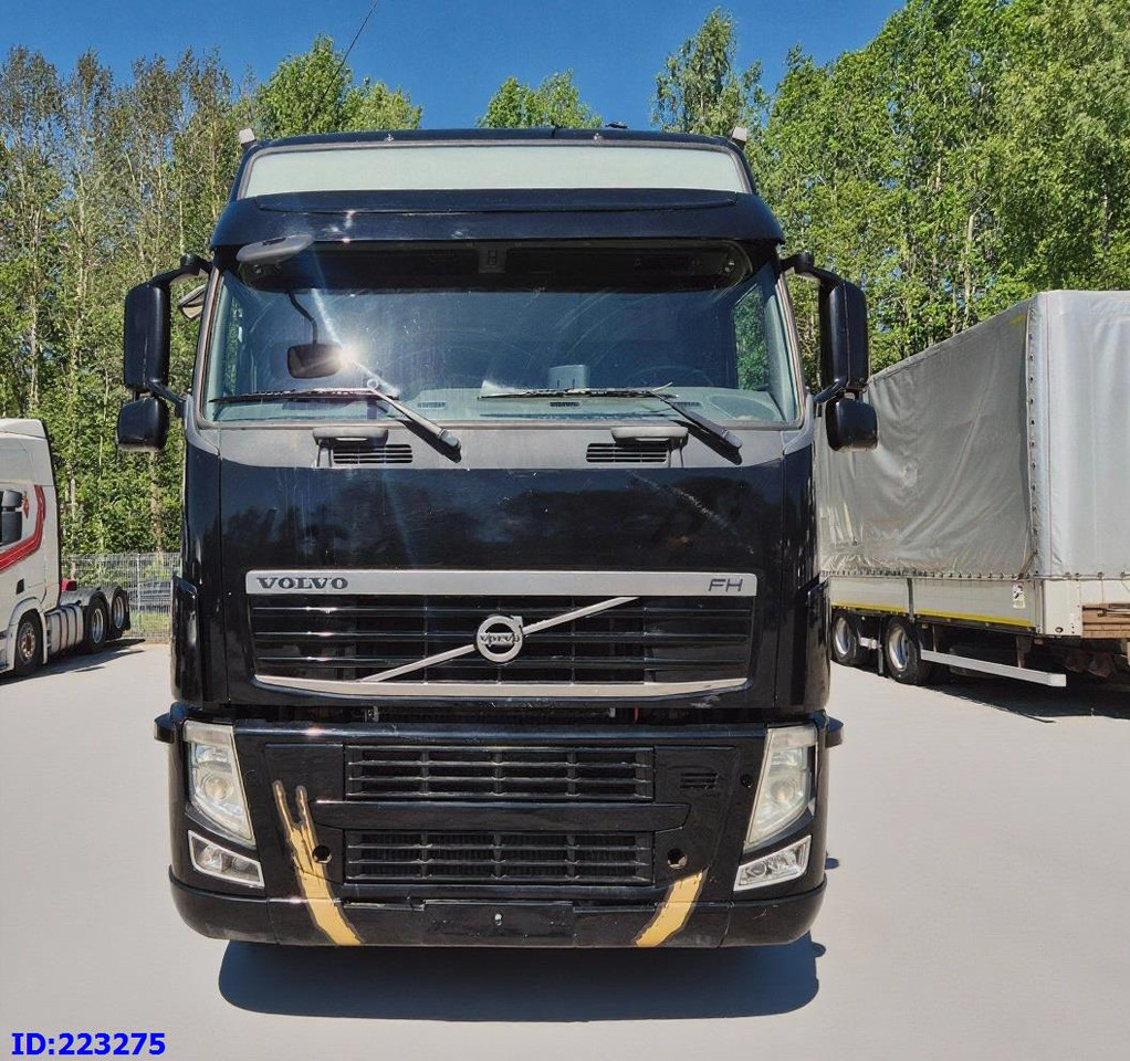 VOLVO FH13 540HP 8X4 (Steering axle) RETARDER - Šasija kravas automašīna: foto 2 VOLVO FH13 540HP 8X4 (Steering axle) RETARDER - Šasija kravas automašīna: foto 2
