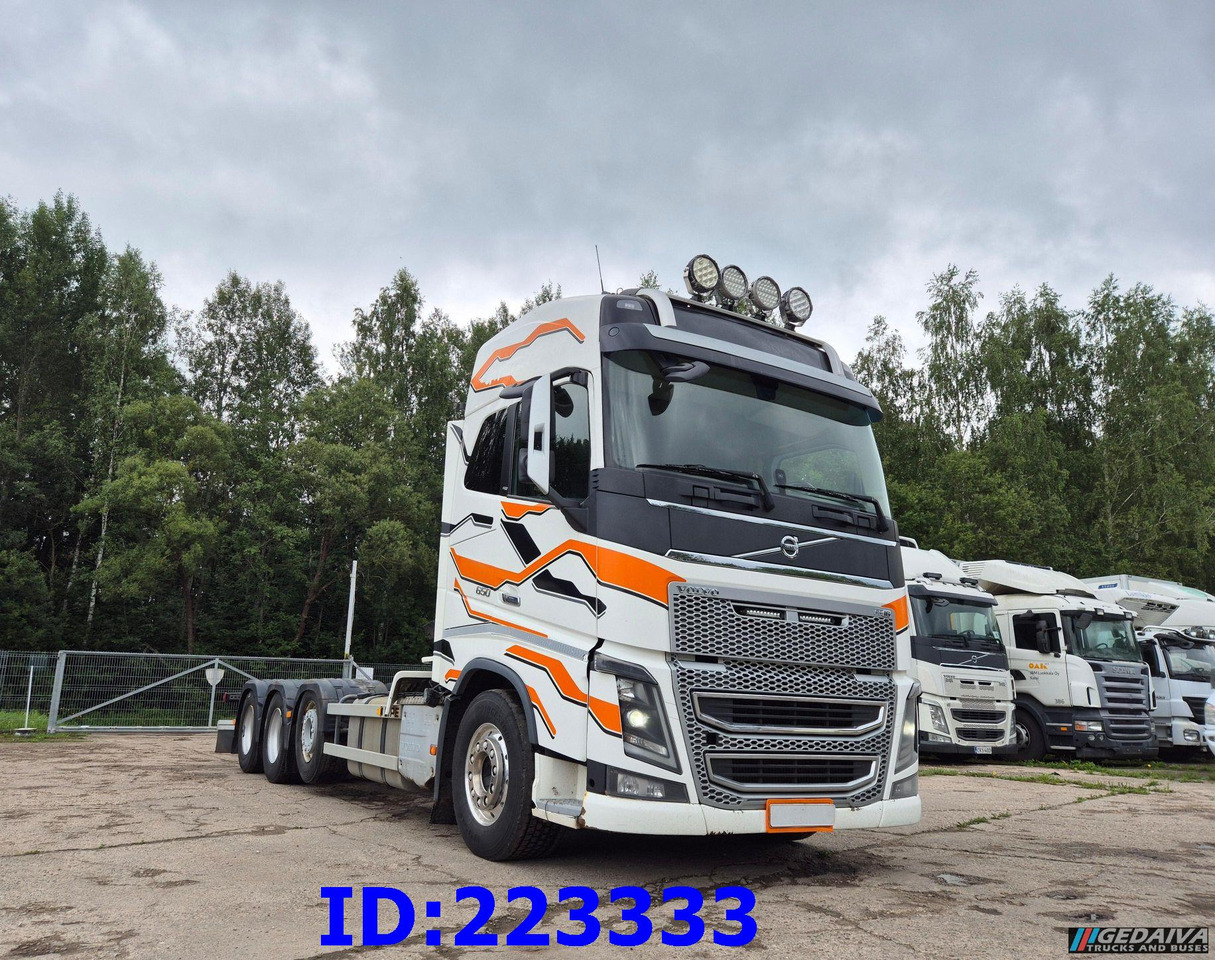 VOLVO FH16 650HP 8X4 (Steering axle) - Šasija kravas automašīna: foto 3 VOLVO FH16 650HP 8X4 (Steering axle) - Šasija kravas automašīna: foto 3
