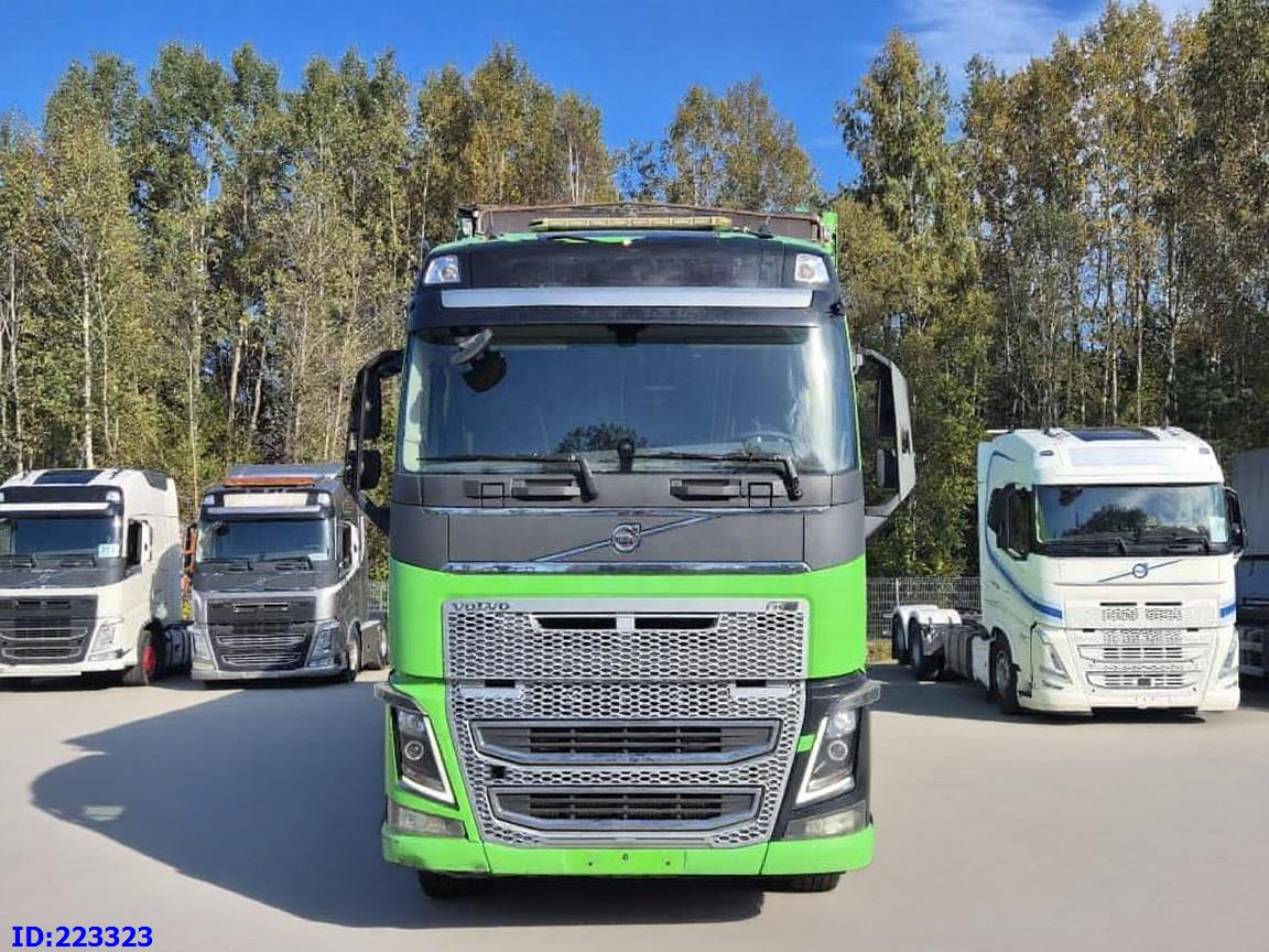 VOLVO FH16 750HP - 8x4 -Big Axles - Kravas automašīna ar slēgto virsbūvi: foto 2 VOLVO FH16 750HP - 8x4 -Big Axles - Kravas automašīna ar slēgto virsbūvi: foto 2