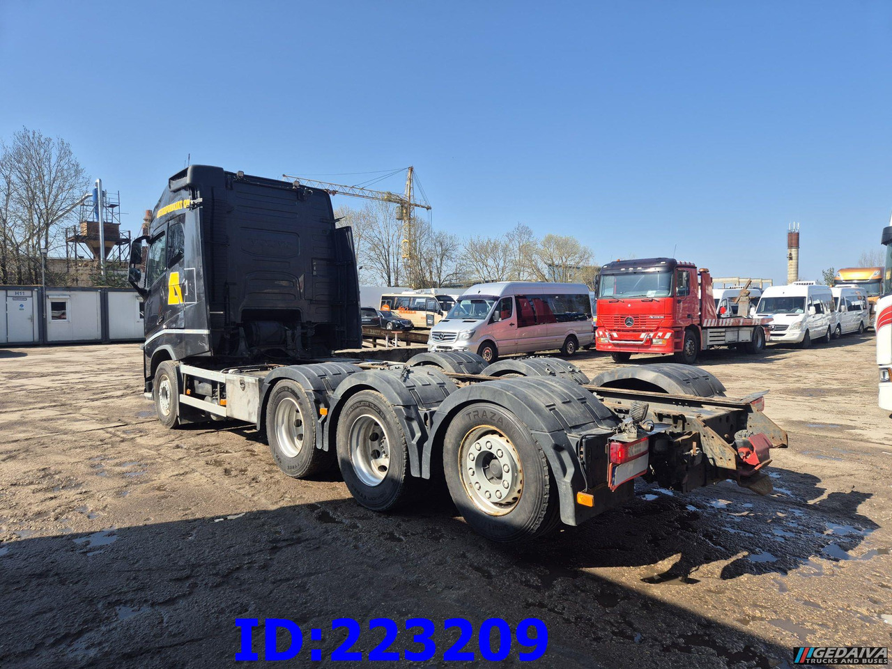 VOLVO FH16 750HP 8x4 Steering axle - Šasija kravas automašīna: foto 5 VOLVO FH16 750HP 8x4 Steering axle - Šasija kravas automašīna: foto 5