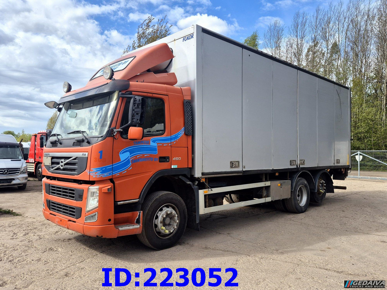 VOLVO FM11 450HP 6x2 Euro5 - Kravas automašīna ar slēgto virsbūvi: foto 1 VOLVO FM11 450HP 6x2 Euro5 - Kravas automašīna ar slēgto virsbūvi: foto 1