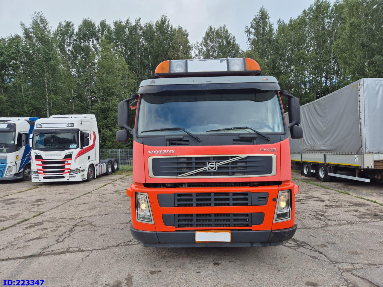 VOLVO FM12 420HP 8X4 Manual - Kravas automašīna pašizgāzējs: foto 2 VOLVO FM12 420HP 8X4 Manual - Kravas automašīna pašizgāzējs: foto 2