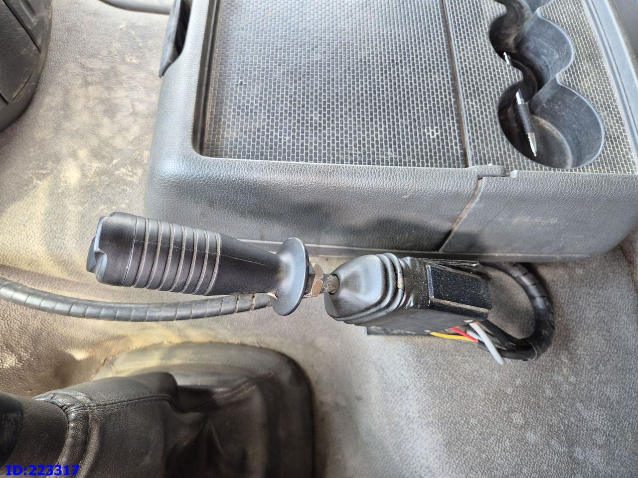 Kravas automašīna pašizgāzējs VOLVO FM13 480HP 8x4 (Big axle): foto 18