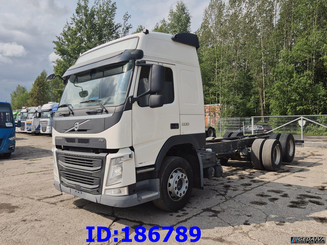 VOLVO FM13 500HP 6x2 - Šasija kravas automašīna: foto 1 VOLVO FM13 500HP 6x2 - Šasija kravas automašīna: foto 1