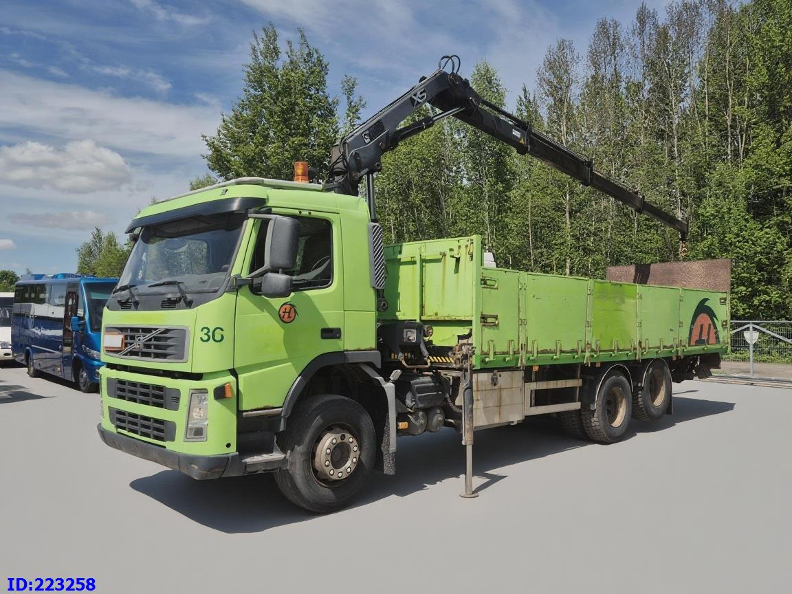 VOLVO FM9 300HP 6x2 + HIAB 144B -3 CL - Bortu kravas automašīna/ Platforma: foto 1 VOLVO FM9 300HP 6x2 + HIAB 144B -3 CL - Bortu kravas automašīna/ Platforma: foto 1