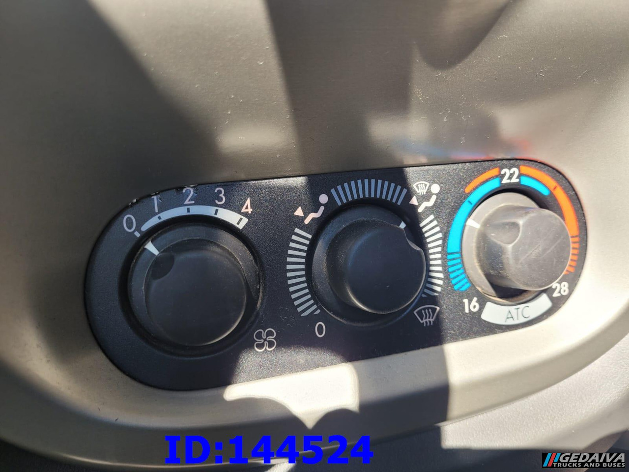 Vilcējs DAF XF 105.410 Retarder: foto 14