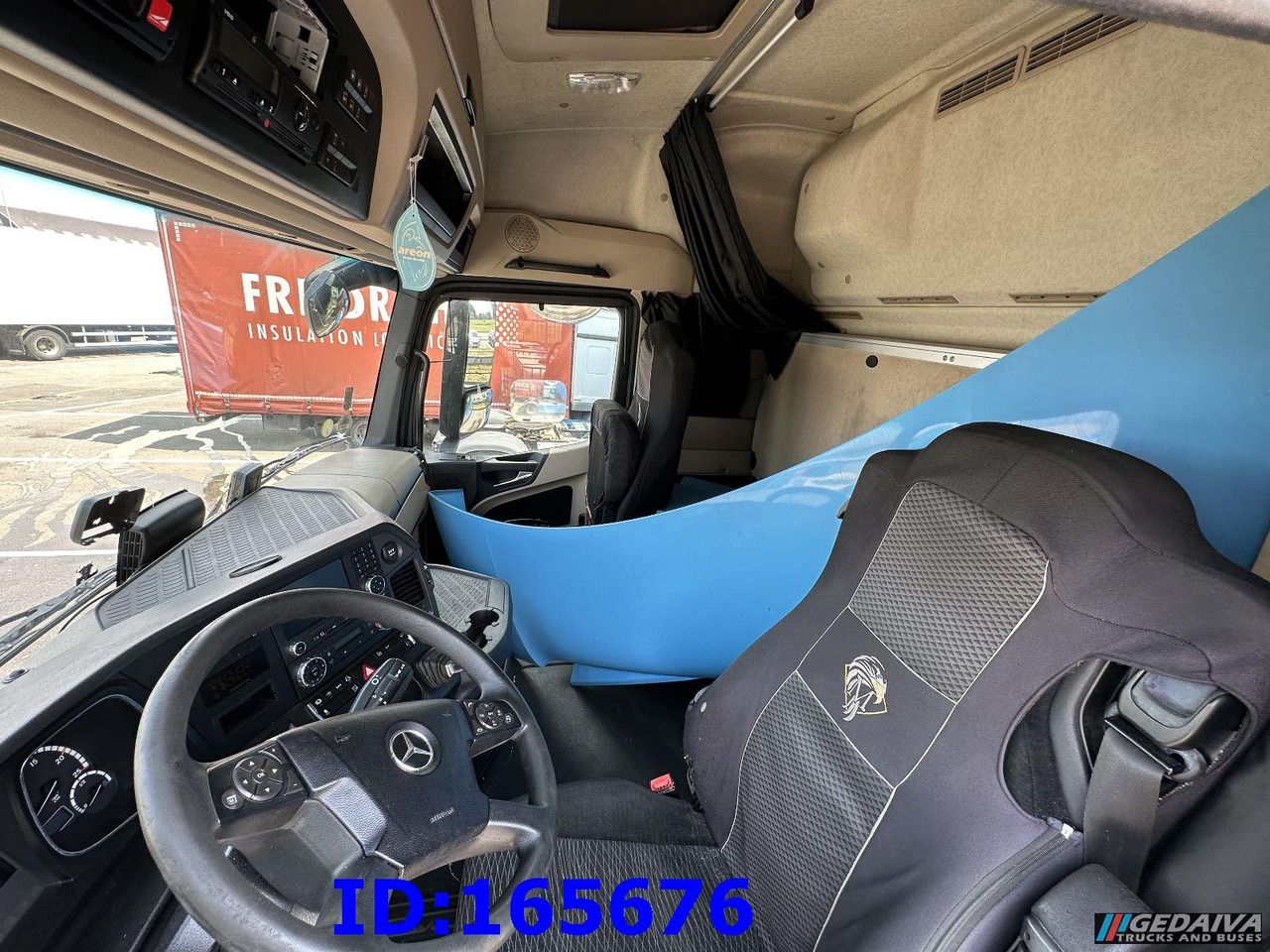 Vilcējs MERCEDES-BENZ Actros 1843 Euro6 - Engine damage: foto 8