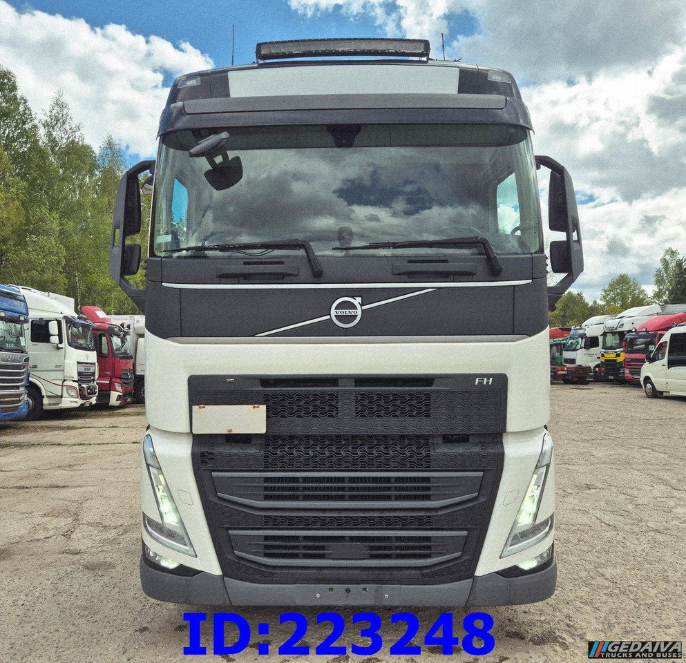 VOLVO FH13 500HP 6x4 - Vilcējs: foto 2 VOLVO FH13 500HP 6x4 - Vilcējs: foto 2