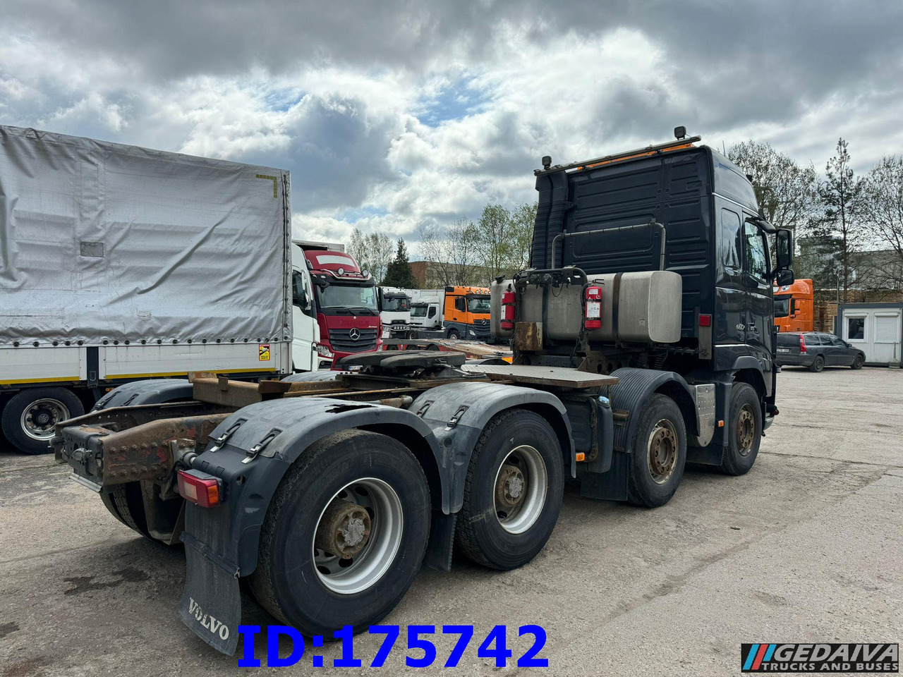 VOLVO FH16 660HP 8x4 - Vilcējs: foto 5 VOLVO FH16 660HP 8x4 - Vilcējs: foto 5