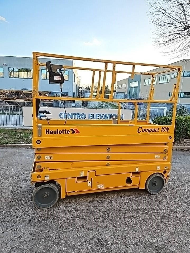 Šķērveida pacēlājs Haulotte Compact 10 N: foto 8