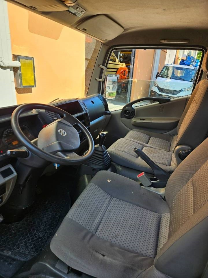 Isoli PNT 205 - Autopacēlājs: foto 4 Isoli PNT 205 - Autopacēlājs: foto 4